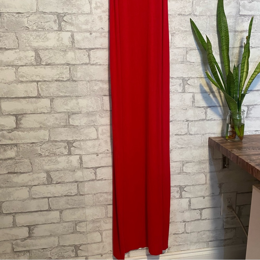 Boohoo Red Maxi Dress - Picture 4 of 11